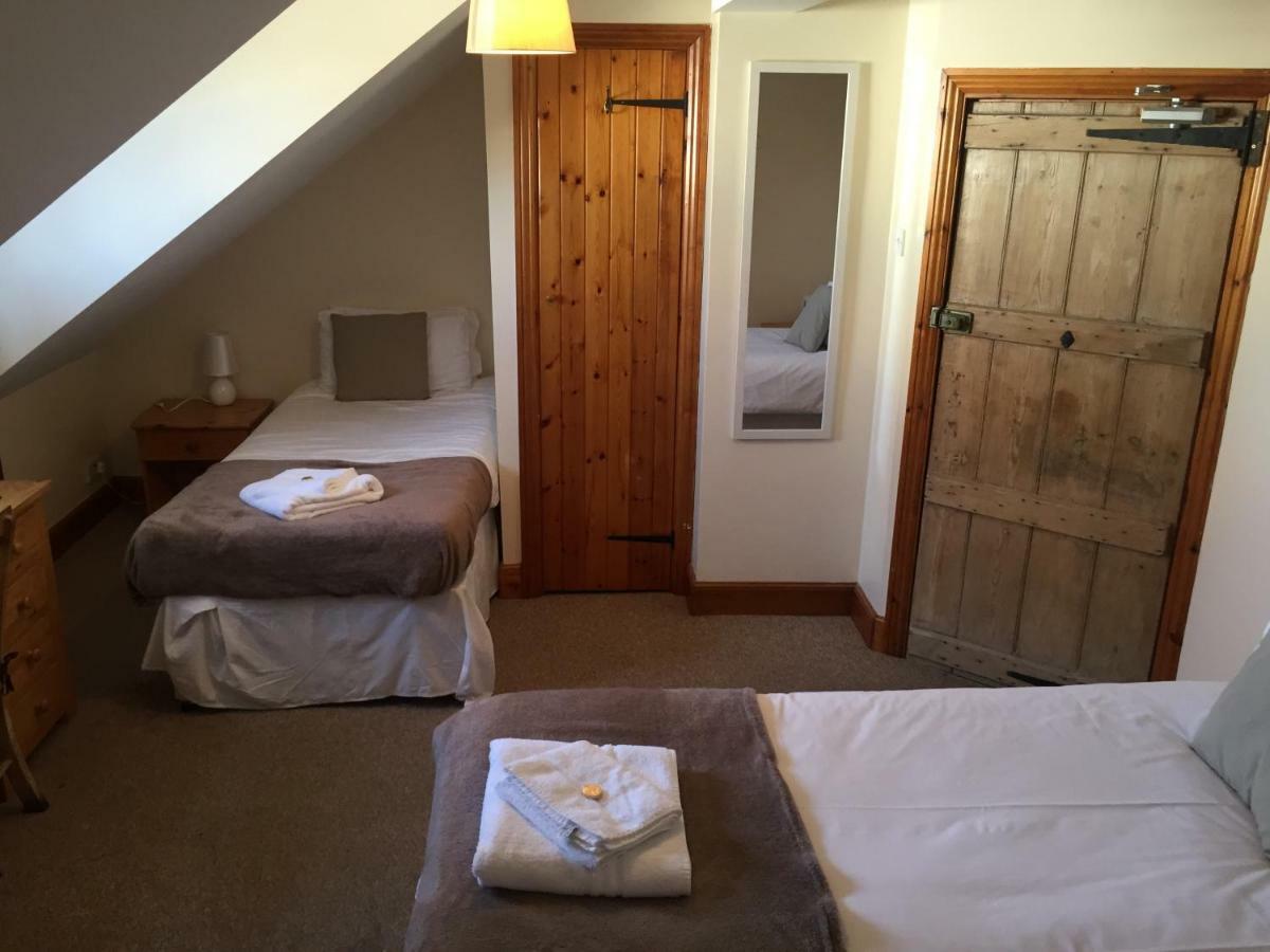 The St Crispin Inn Worth  Extérieur photo