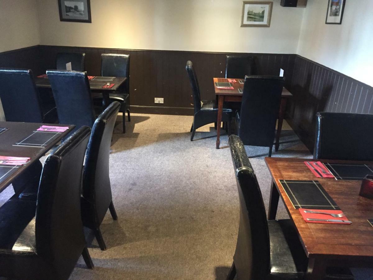The St Crispin Inn Worth  Extérieur photo