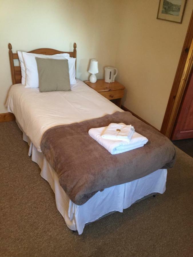 The St Crispin Inn Worth  Extérieur photo